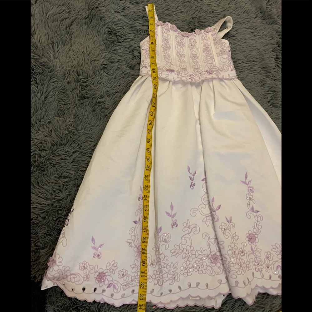 Dress - Picture 8 of 10